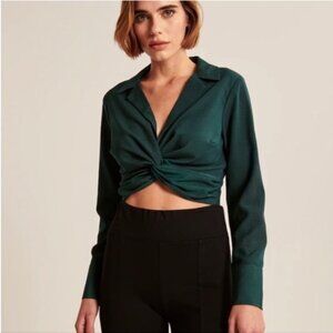 NWOT Abercrombie and Fitch twist front cropped top